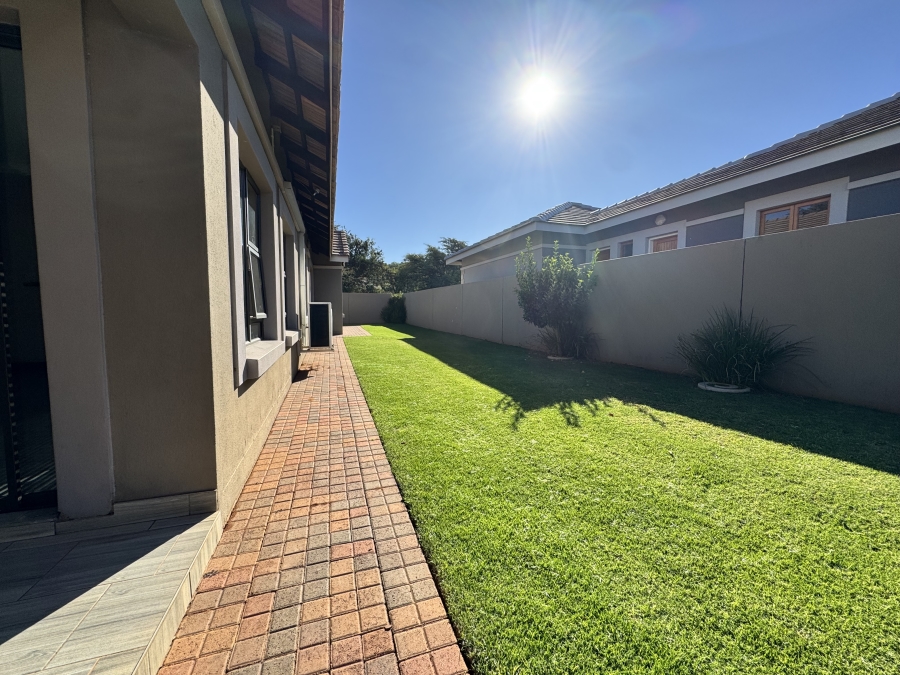 To Let 3 Bedroom Property for Rent in Wilkoppies North West